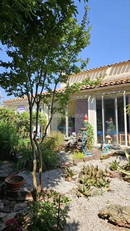 Maison de 121 M2 avec piscine sur 1 000 m² de terrain