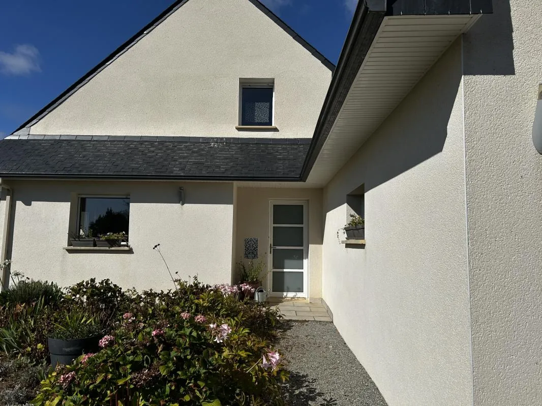 Maison familiale de 165 m2 avec vue mer Terrain de 981 m2