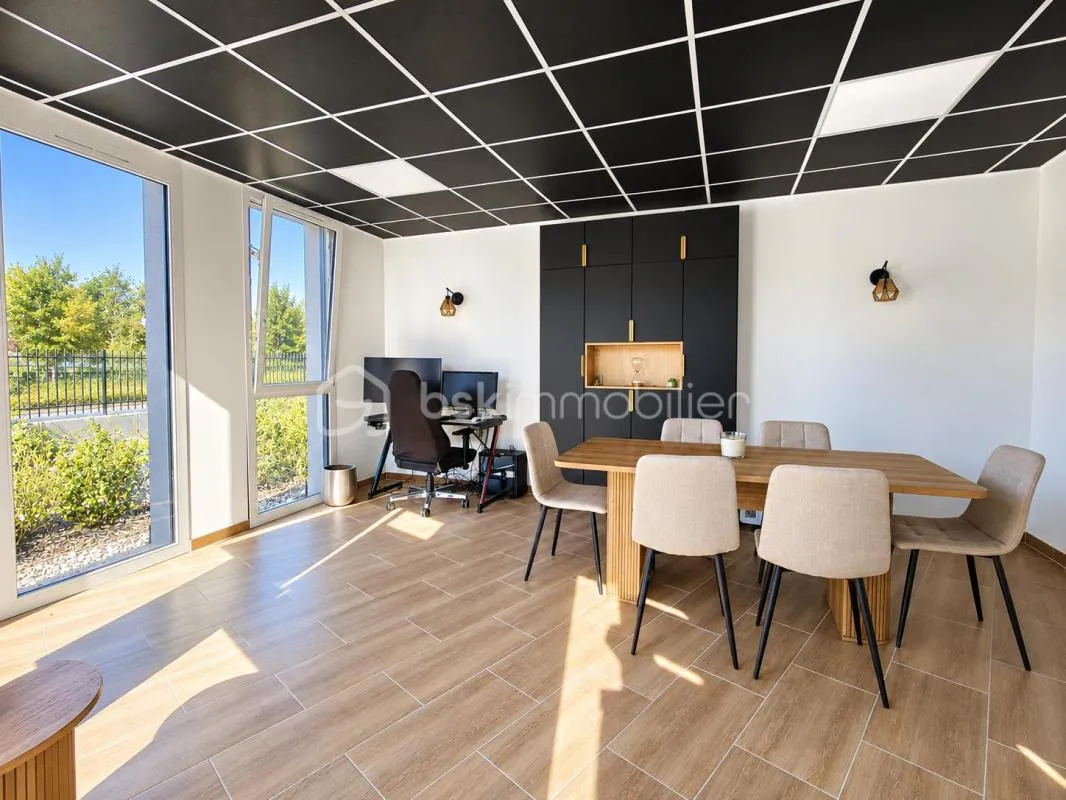 À VENDRE – LOCAL PROFESSIONNEL 114 M² – RUMILLY CENTRE À proximité immédiate du centre-ville de Rumilly