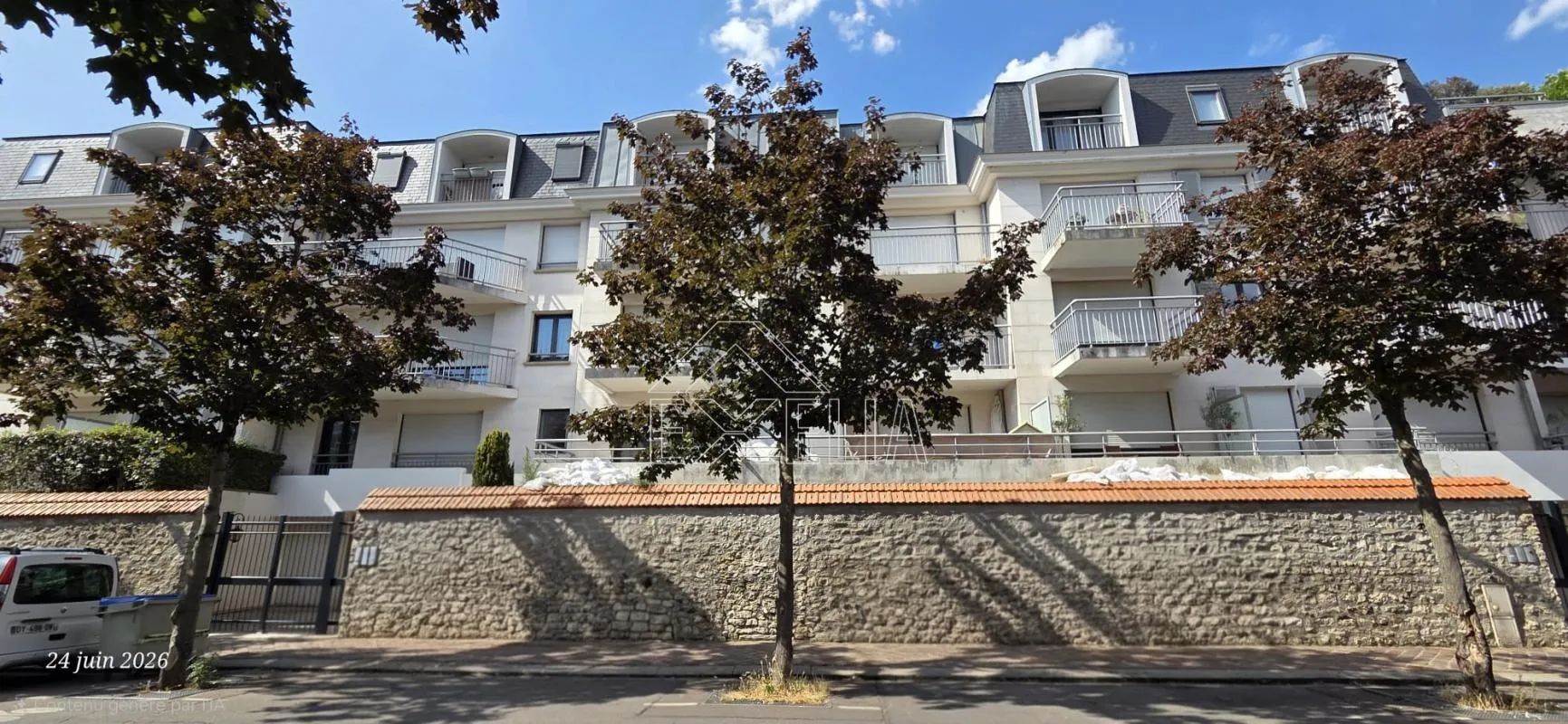Appartement 4 pièces de 96 m² avec balcon, ascenseur et 2 parkings, Secteur gare de Mantes-la-Jolie