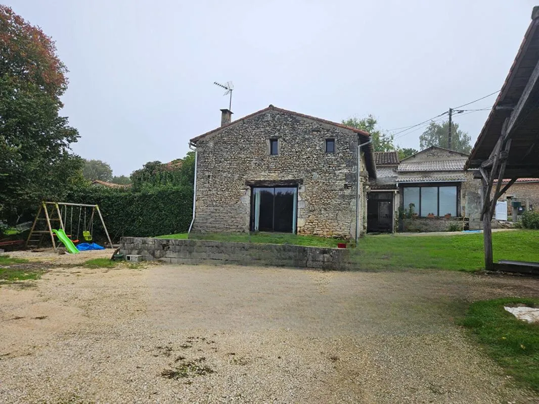 Maison de village Lizant 5 pièce(s) 158 m2