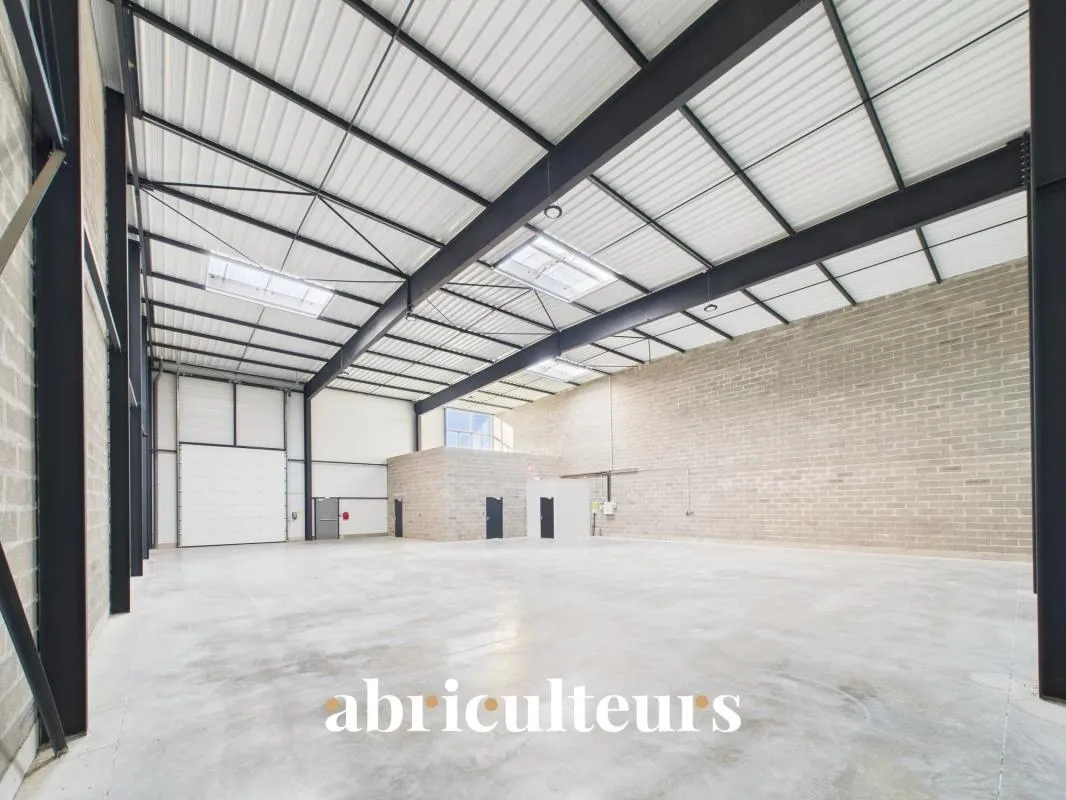 Bâtiment d’activité de 450 m² en vente à Chartres (28000)