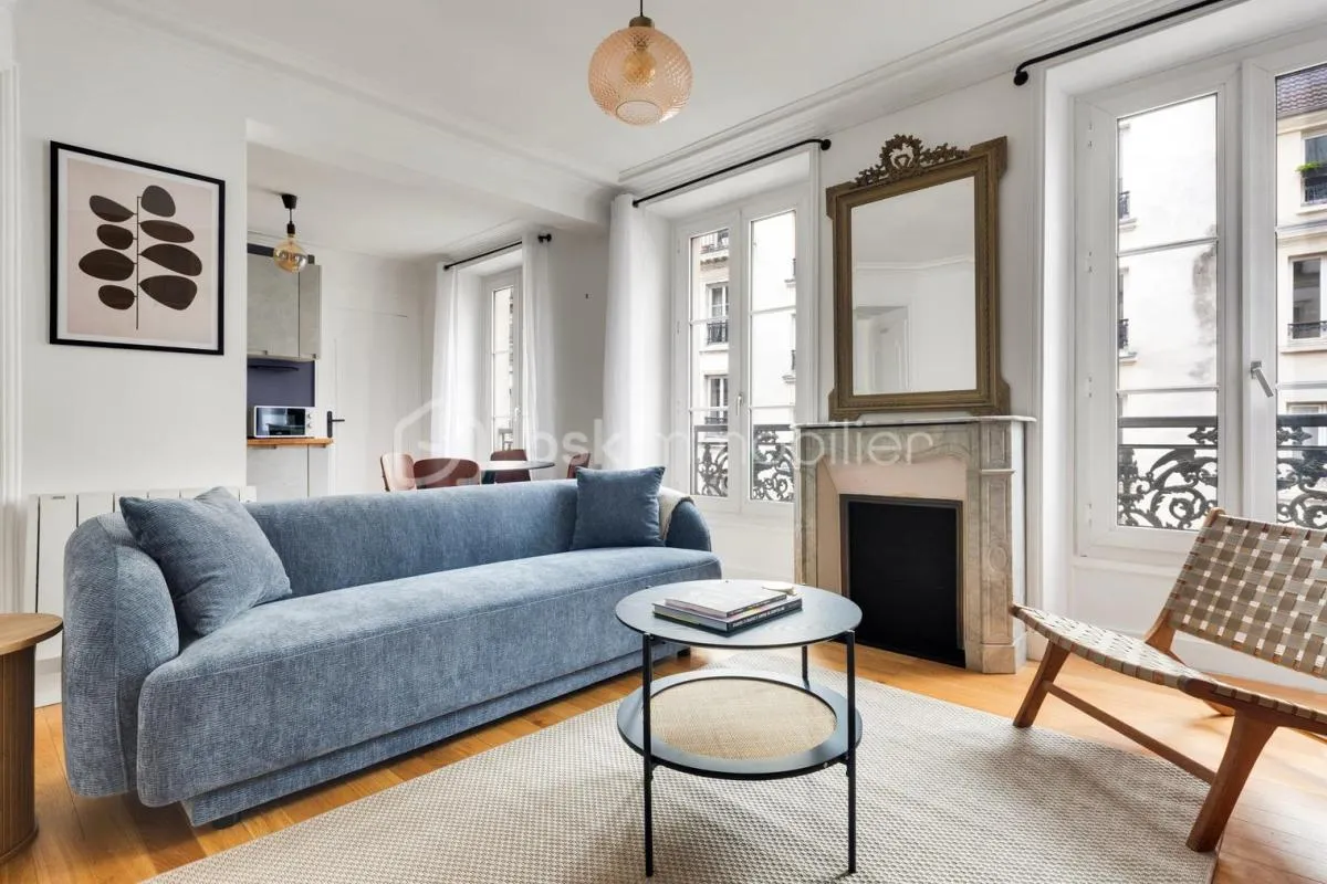 Paris 10 Appartement 2 chambres 50 m² Entièrement rénové Libre