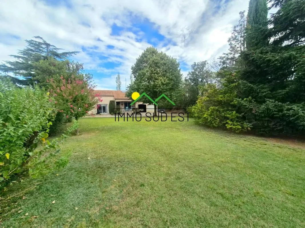 Exclusivité/ Saint Marcel les Valence/ Drôme/ 26/ maison/ 138m² habitables/ 5 chambres/ Terrain 1600m²