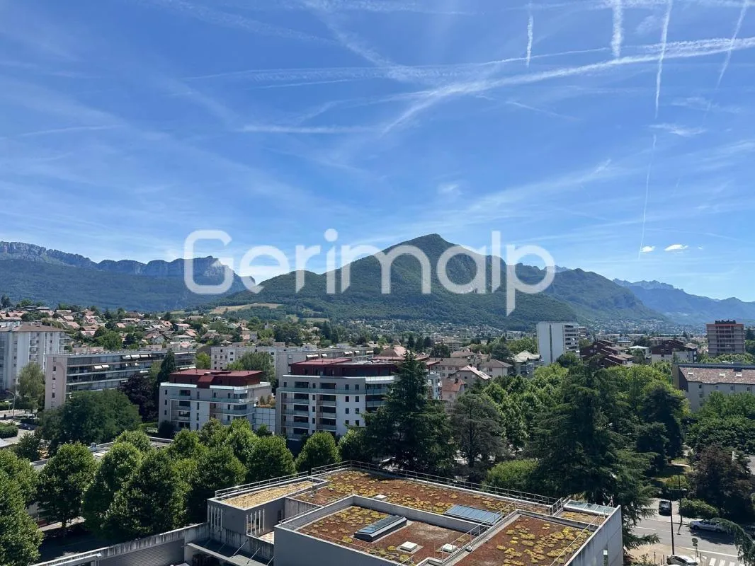 Vente - Appartement - 4 pièces + cuisine - 84 m² - 367 500 € -