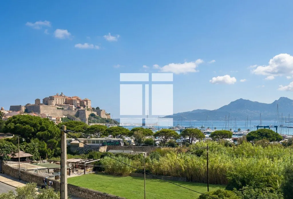 A VENDRE - T3 AVEC MEZZANINE - 56m² - VUE MER - DERNIER ETAGE AVEC TERRASSE