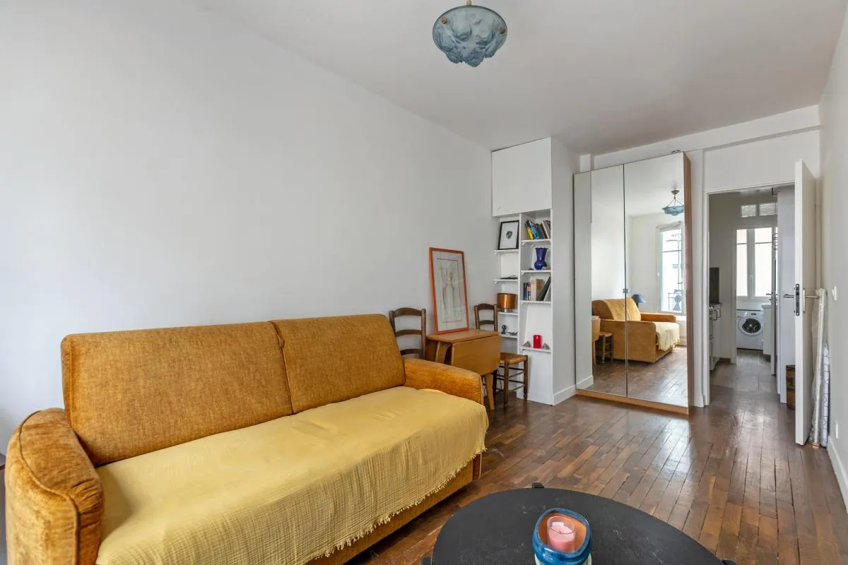 Studio entièrement rénové