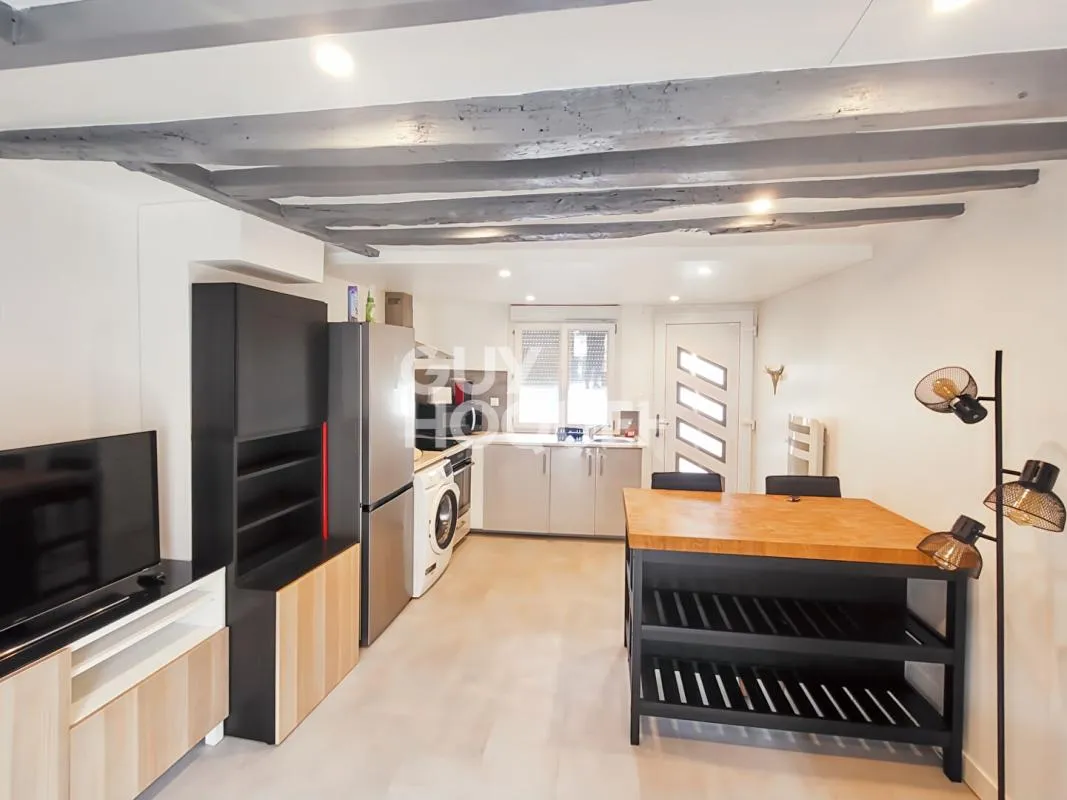 Petite maison de charme 2 pièces à vendre à Béthisy Saint Pierre - 120 000