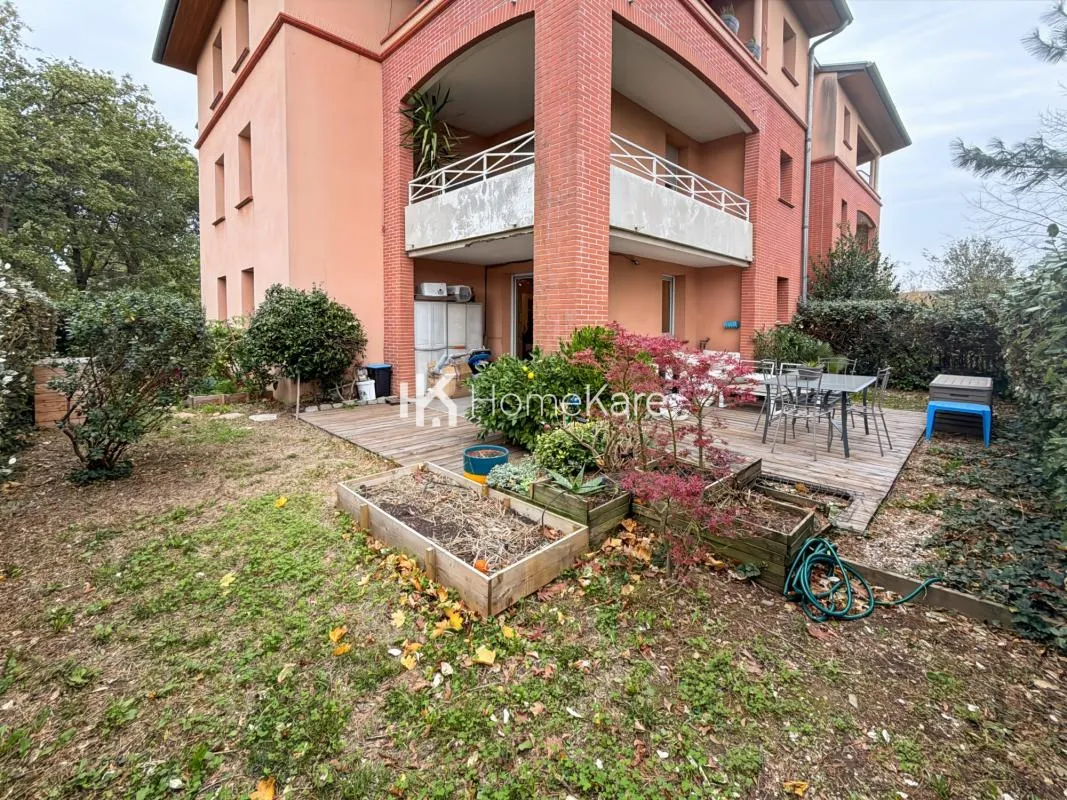 Superbe Appartement avec Grand Jardin en Ville