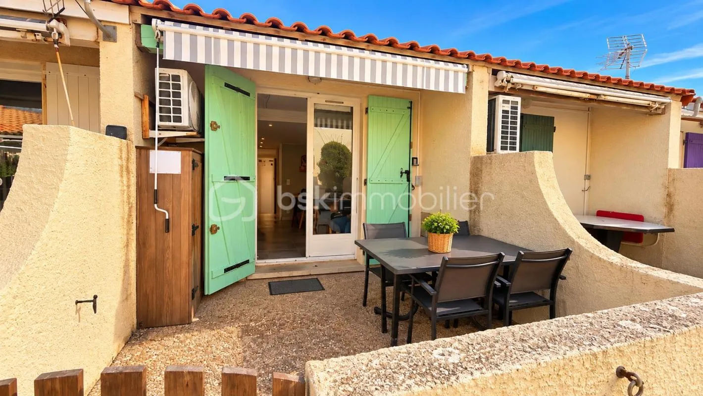 EXCLUSIF - Charmante maison de plage naturiste, entièrement rénovée, climatisée, avec terrasse à quelques pas de la mer !