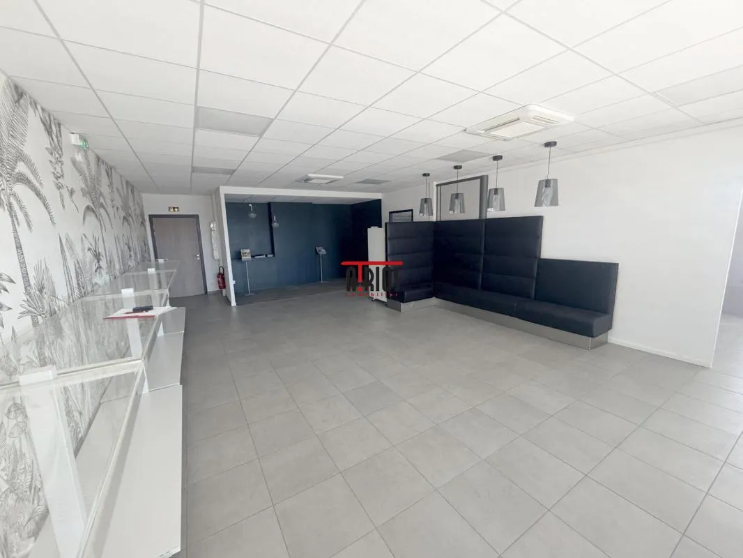 BUREAUX 110 M²
