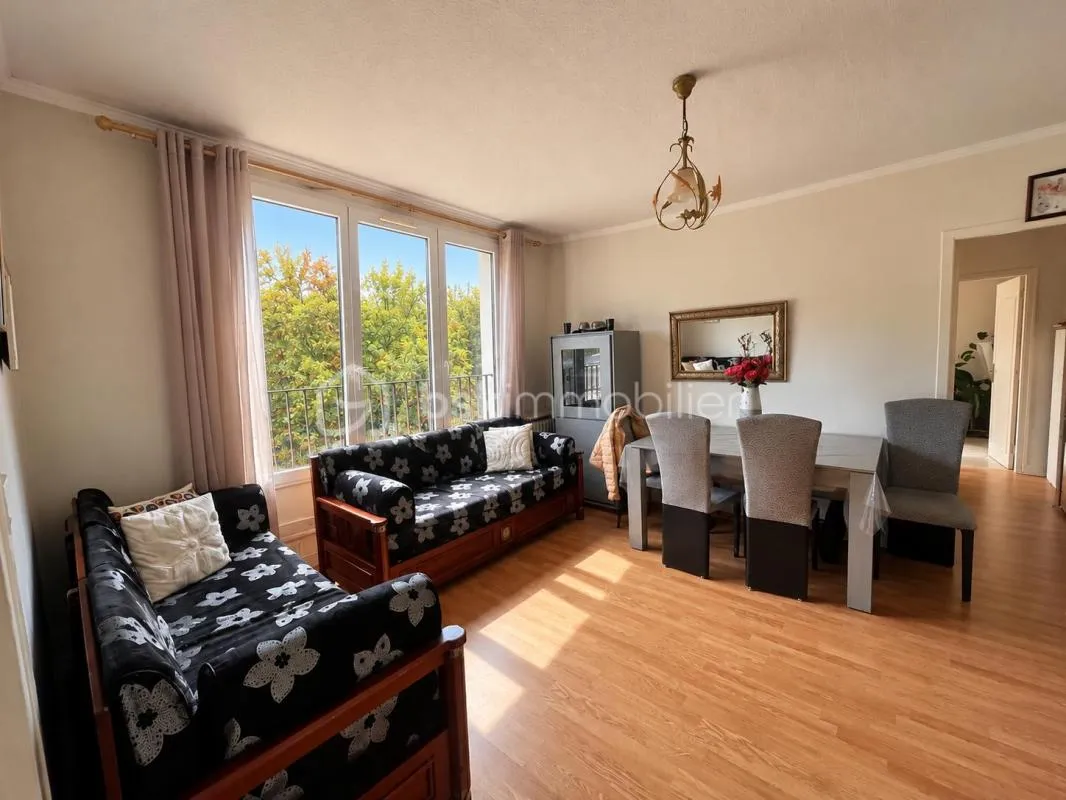 SAINT-MAURICE (94410) – Appartement 4 pièces, 3 chambres, proche du bois de Vincennes