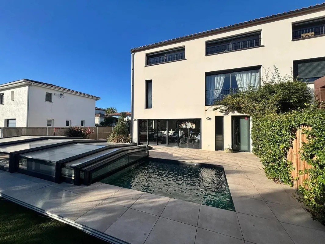 Maison de 5 pièces de 189 m² à Sainte-Marie-la-Mer