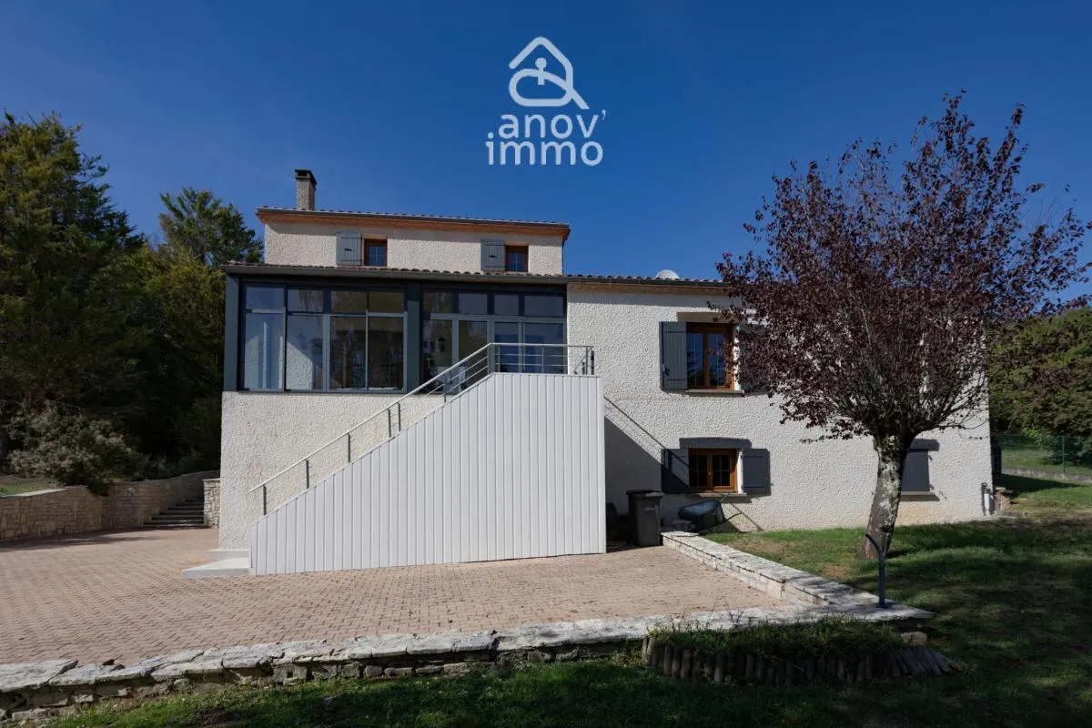 MORNAC Centre, MAISON SUR SOUS SOL AVEC APPARTEMENT INDEPEND