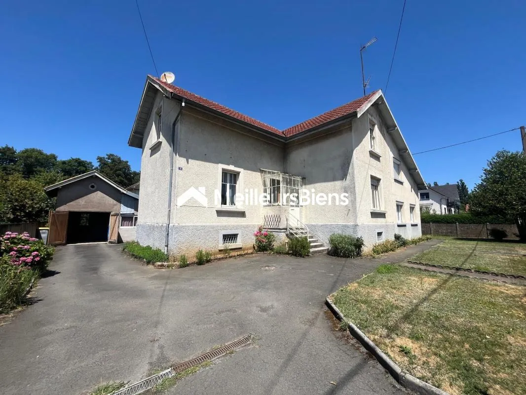 Ensemble immobilier de 187 m² composé de deux maisons mitoyennes
