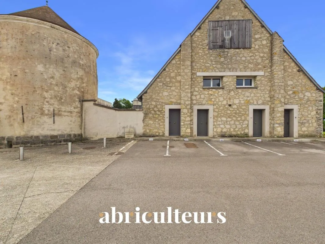 Coup de cœur : Appartement T2 de caractère au sein d’une ancienne Grange Dîmière en vente à Survilliers (95470)
