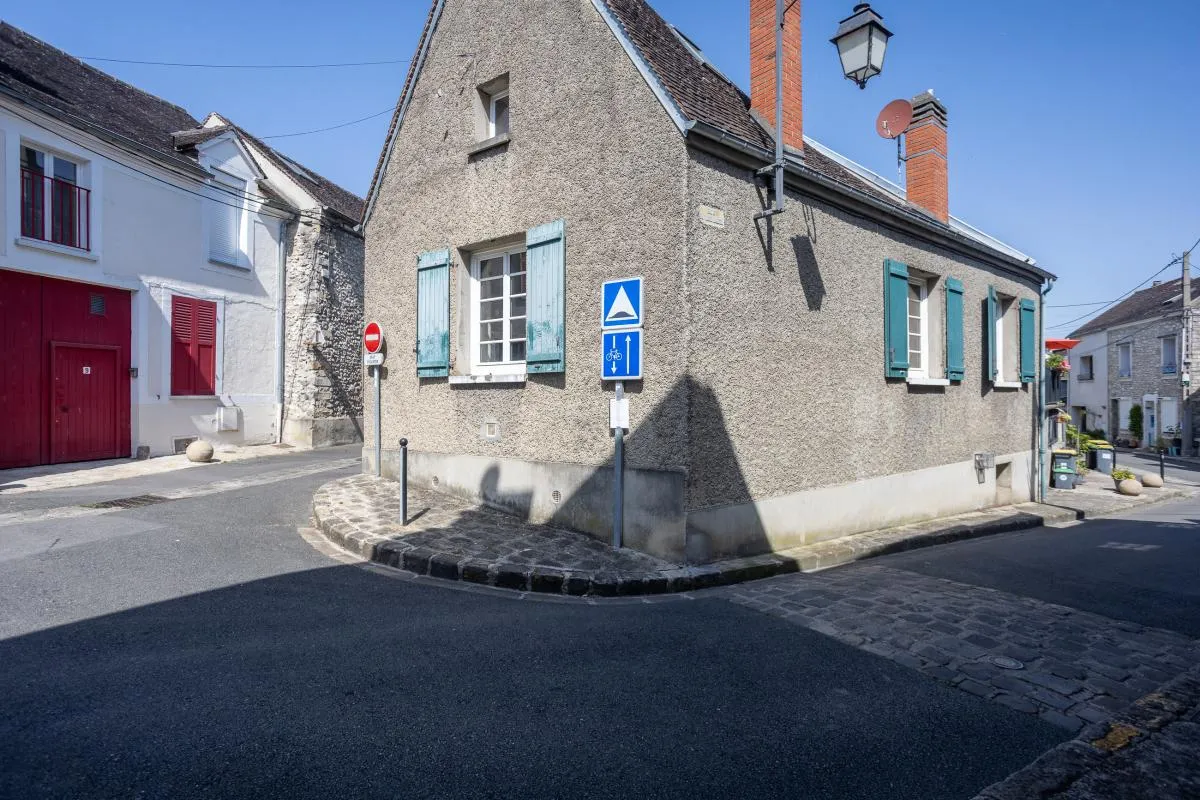 Maison - 97 m² - Moret-Loing-et-Orvanne (77)