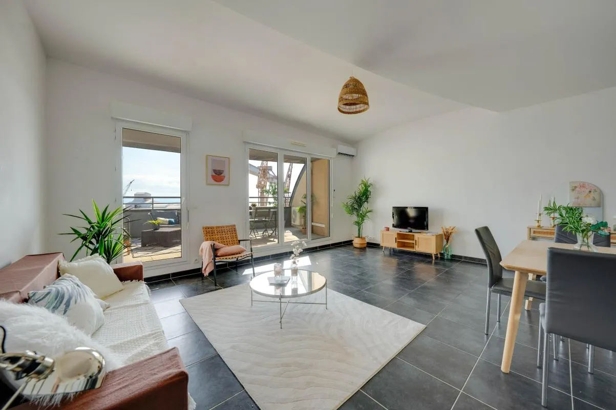Appartement T3 avec terrasse & garage - La Ciotat