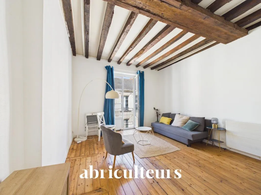 Nantes centre Bouffay, T2 de charme dans l'ancien