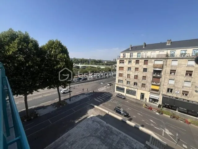 RARE A ROUEN SECTEUR CATHEDRALE ! VUE SUR SEINE ET CATHEDRALE APPARTEMENT TRAVERSANT LUMINEUX T3 ! SEJOUR 20 M2 ❤️