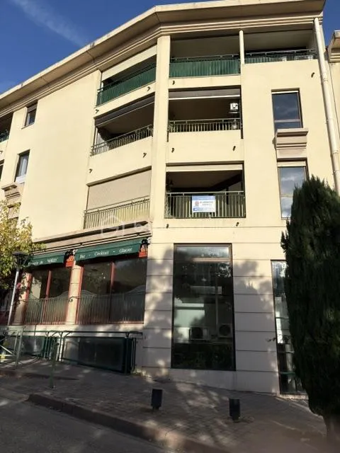 Appartement T3 avec garage, résidence sécurisé centre ville