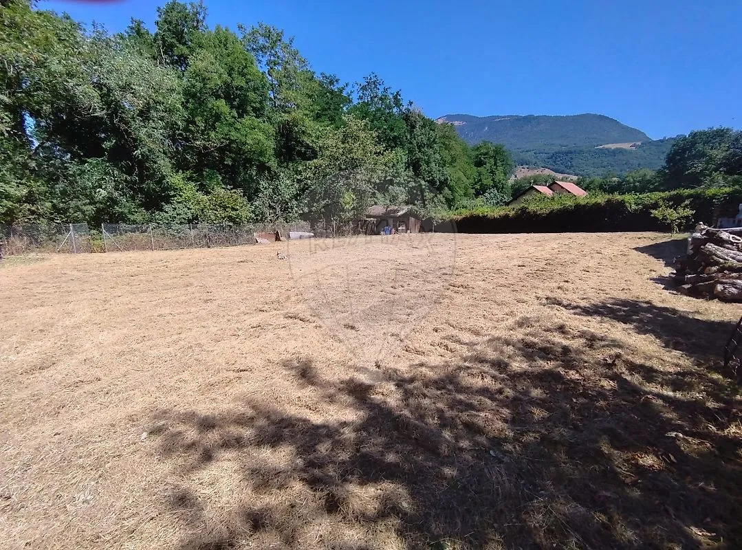 Terrain à vendre