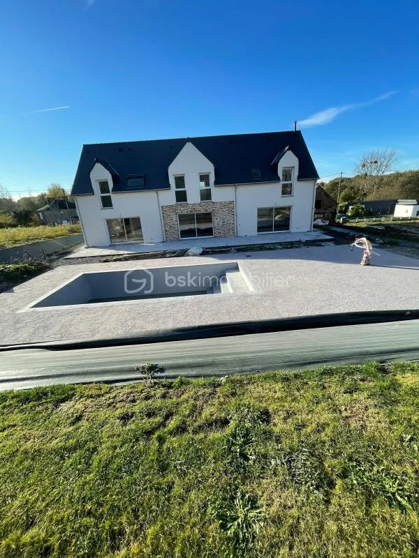 Ensemble immobilier neuf avec piscine