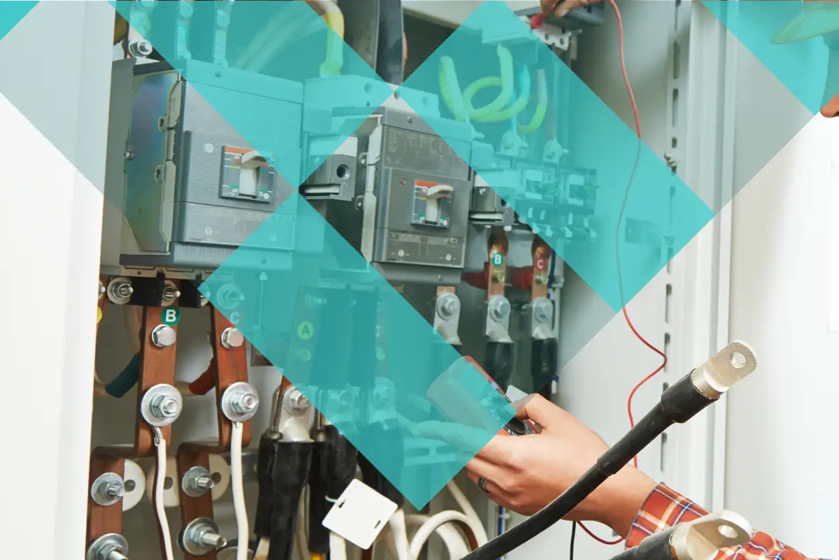 GKN SERVICES, electricien à Paris